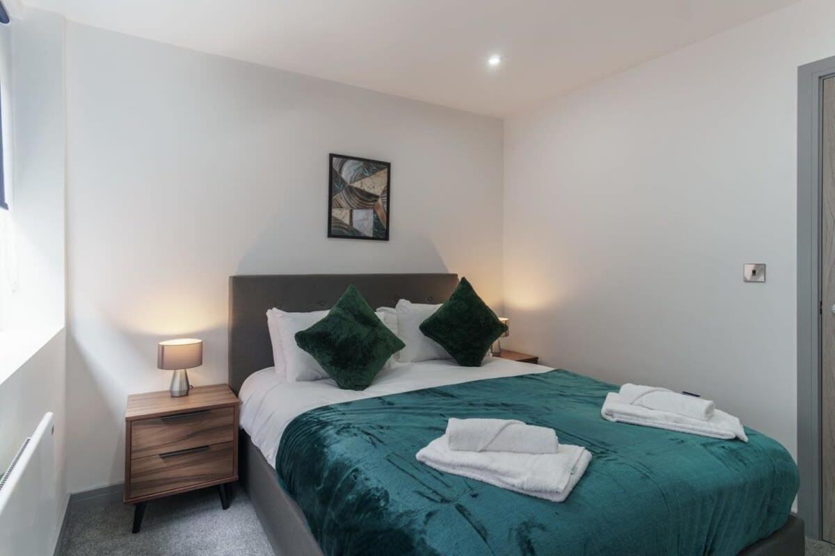 Contemporary 1 Bedroom Preston Apartment Luaran gambar